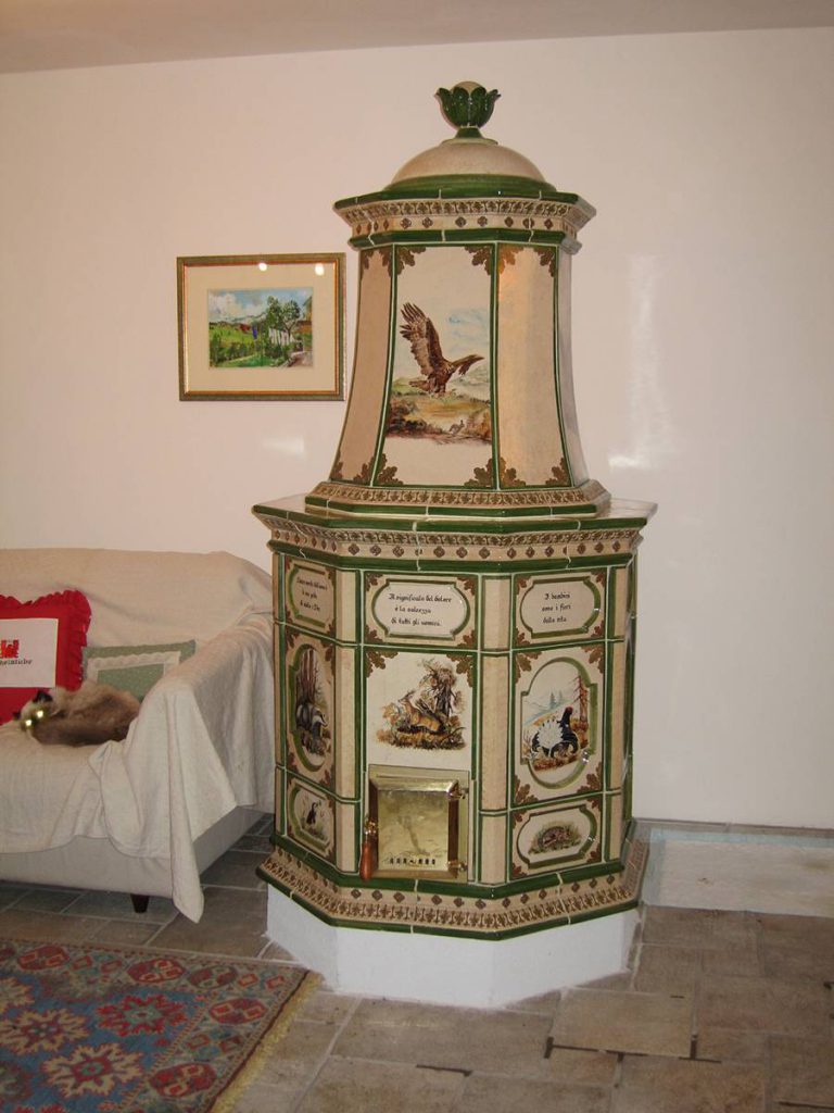 Caccia stufa in maiolica vecchia maniera 002