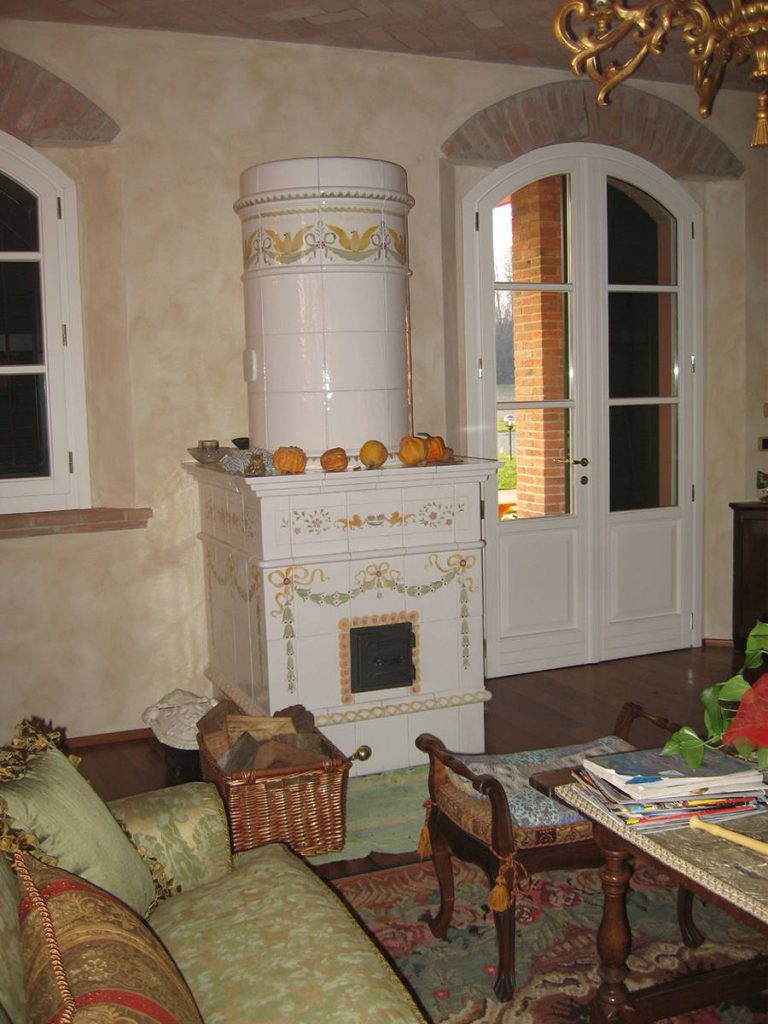 Franclin stufa in maiolica vecchia maniera 001
